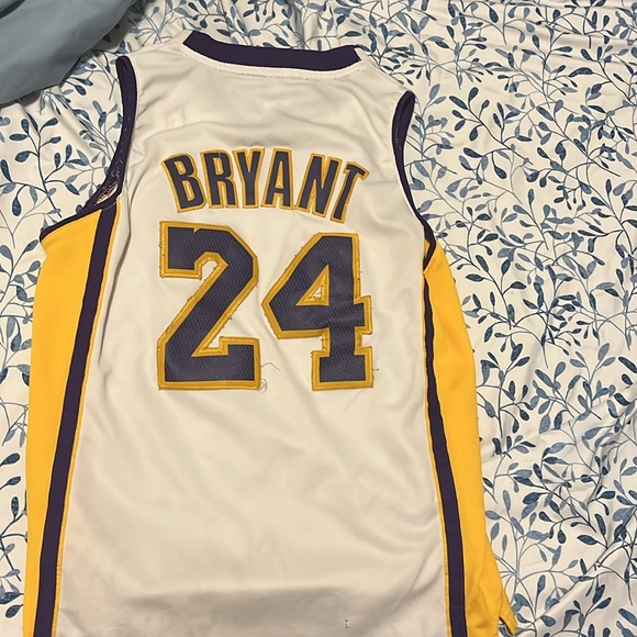 Kobe Bryant Jersey - Picture 2 of 2